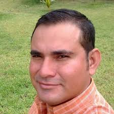 <em>Luis </em>